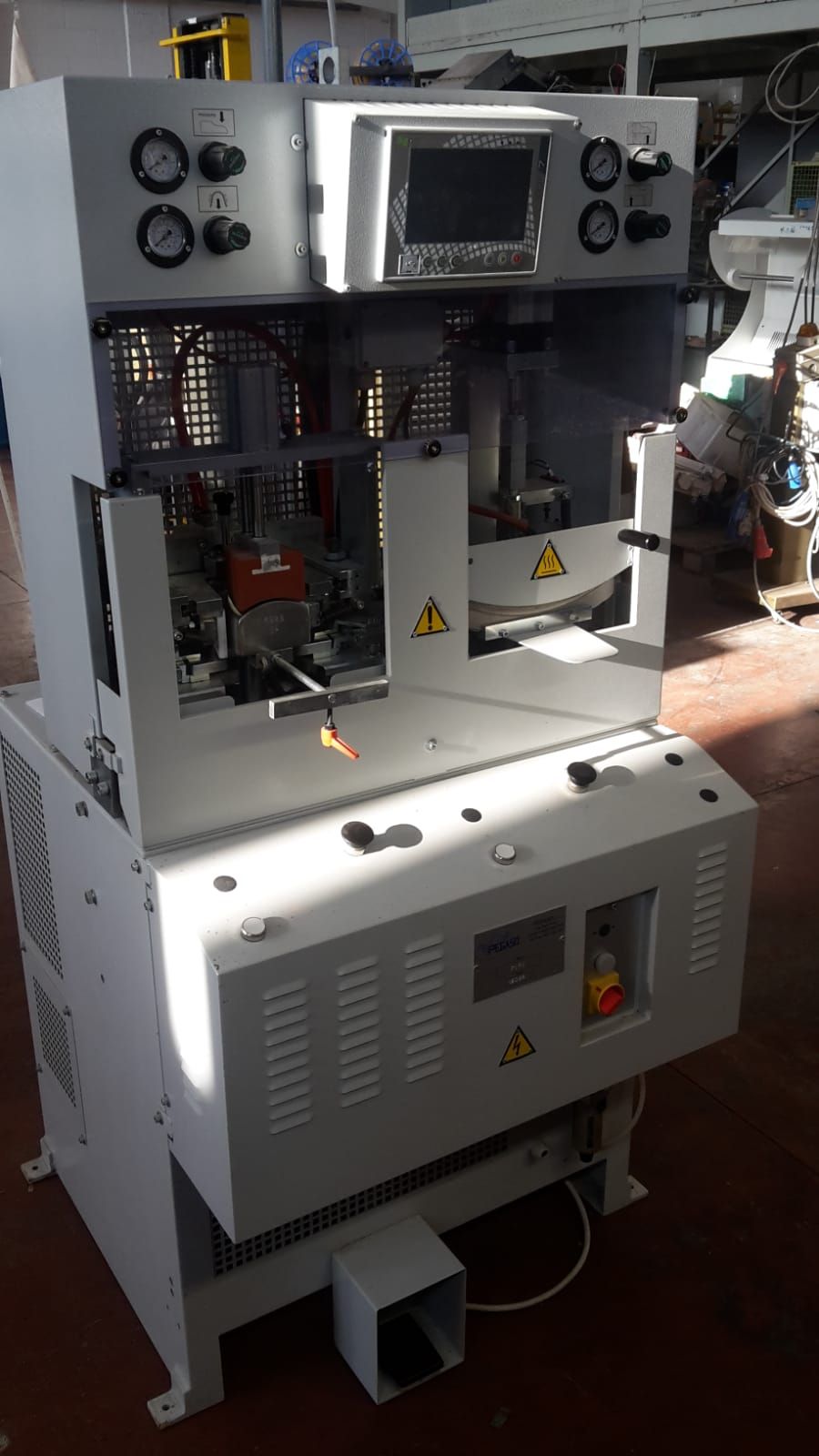 toe-moulding-forming-machine-pegaso-f1-r1